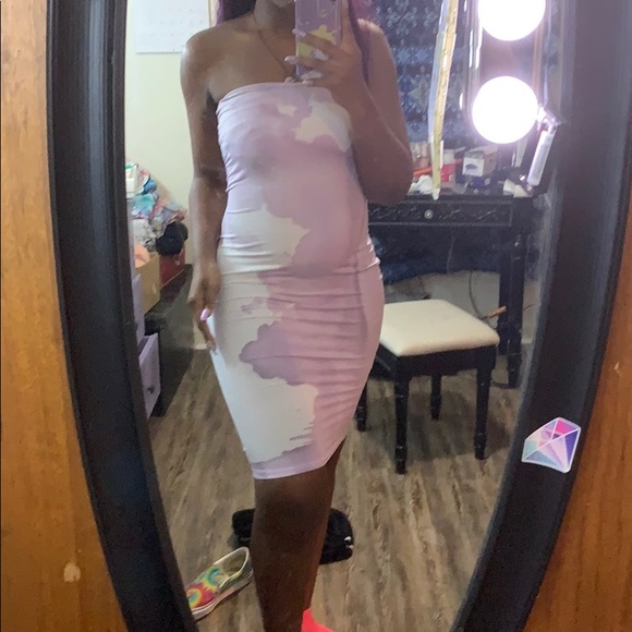 Forever 21 Dresses & Skirts - Body con dress Forever 21 Dresses & Skirts - Body con dress